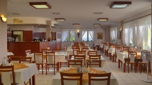 Kuren in Polen: Cafe "Flins" in der Klinika Mlodosci Medical SPA Bad Flinsberg Isergebirge