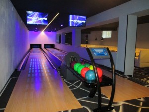 Kuren in Polen: Bowlingbahn in der Klinika Mlodosci Medical SPA Bad Flinsberg Isergebirge